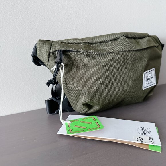 Herschel Classic Hip Pack - 1L New with tags! Ivy green bum bag crossbody - Picture 5 of 13